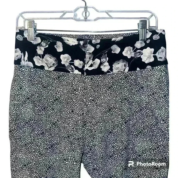 Lululemon Departure Pant Plush Petal Black Ghost - Size 4 - Picture 3 of 9